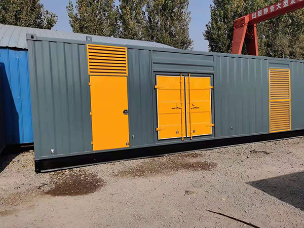 福鼎300kw 柴油发电机组用多大的空气开关？