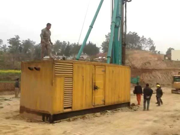 福鼎如何判断水冷式机油散热器密封件是否需要更换？
